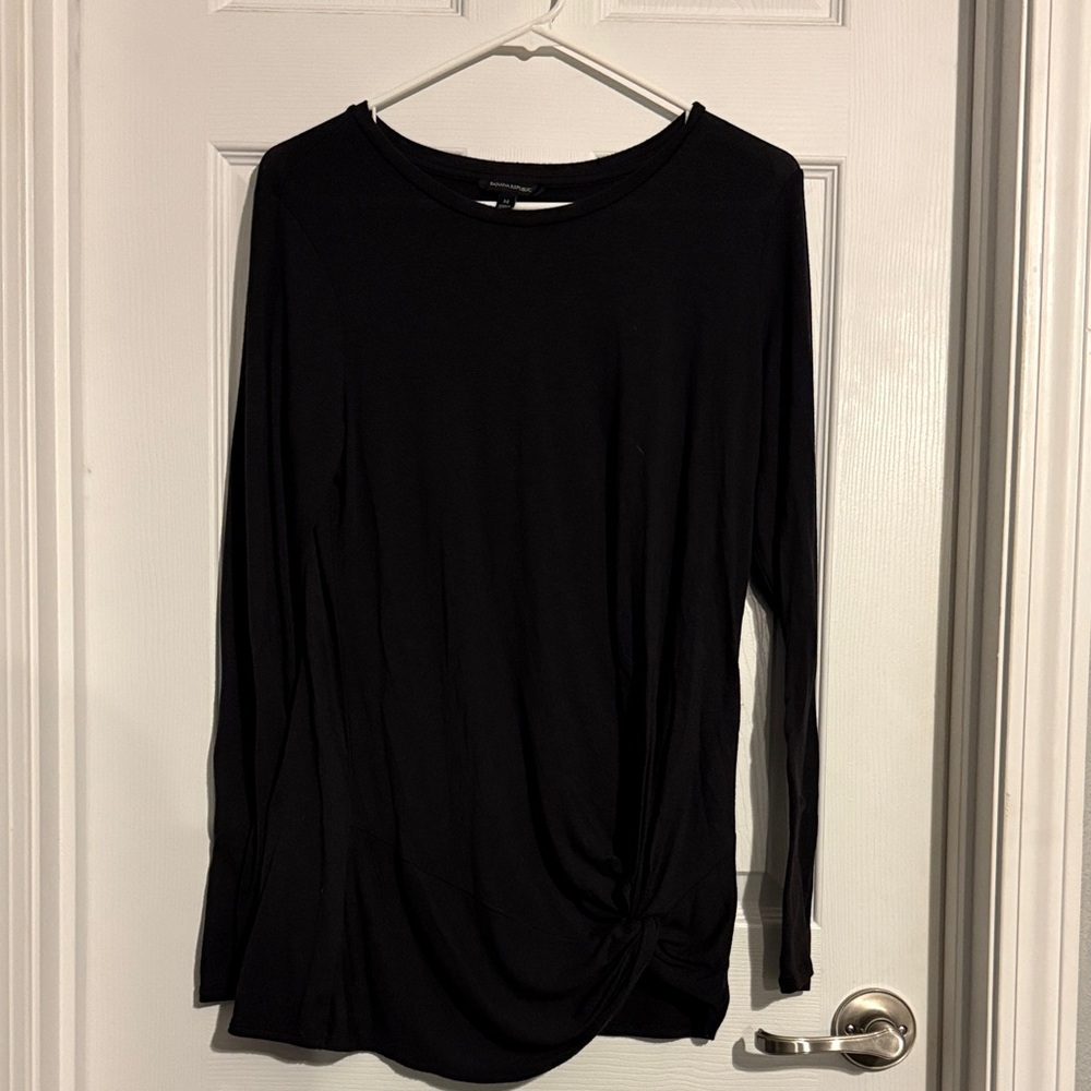 Banana Republic Black Long Sleeve Women's Tee